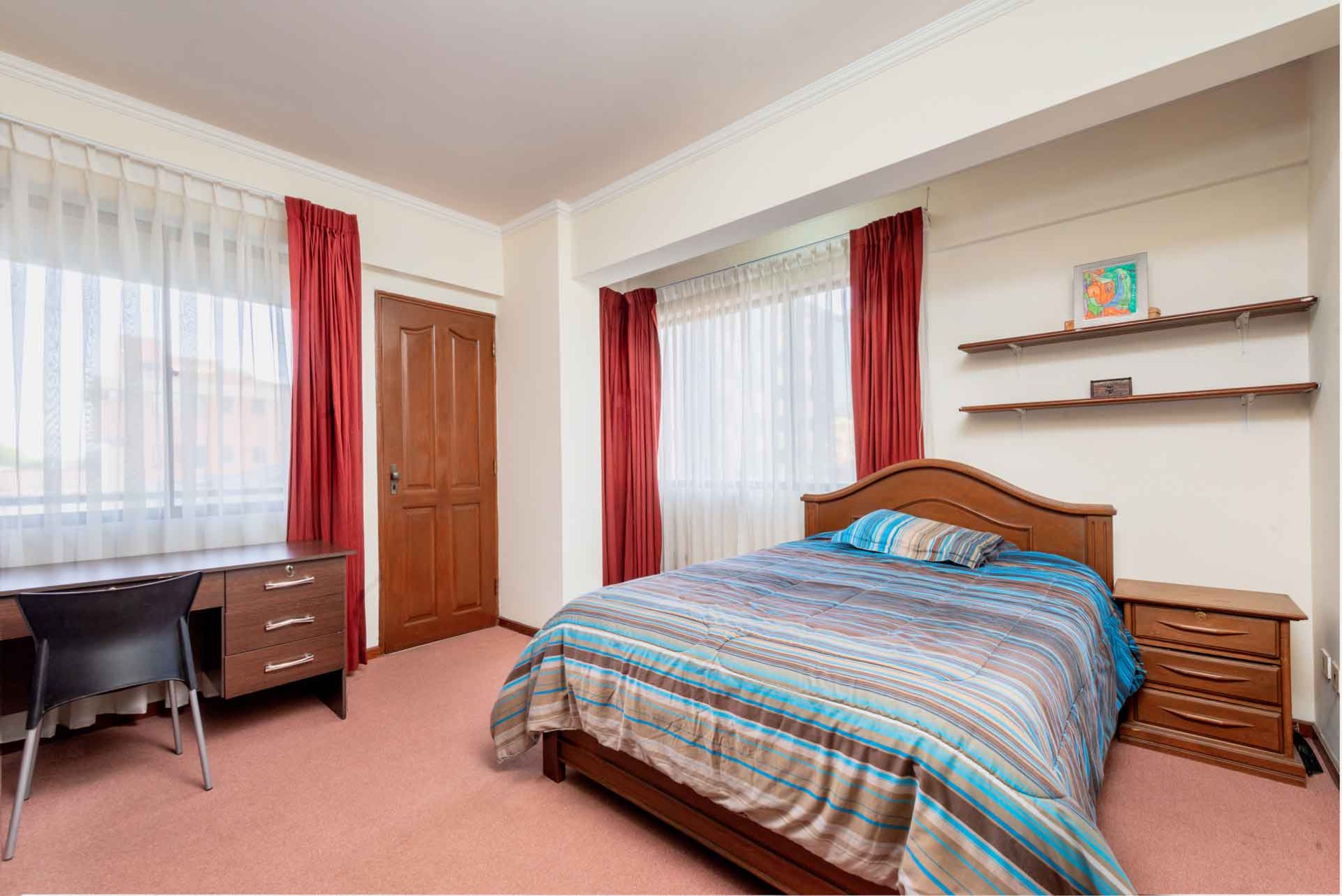 Departamento Calle Junín - entre C/Tte. Arevalo y C/La Paz - Centro Foto 7