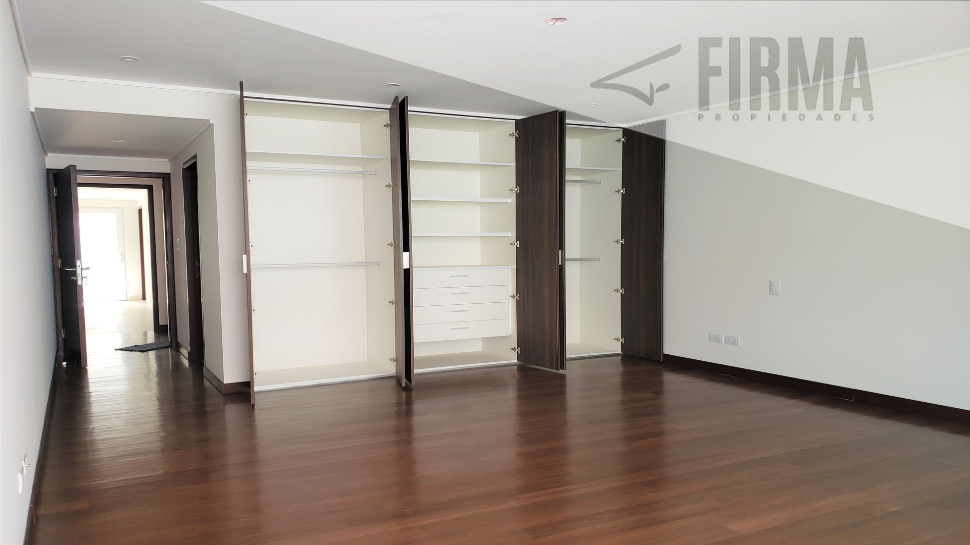 En Venta a $us 520,000 Foto 6