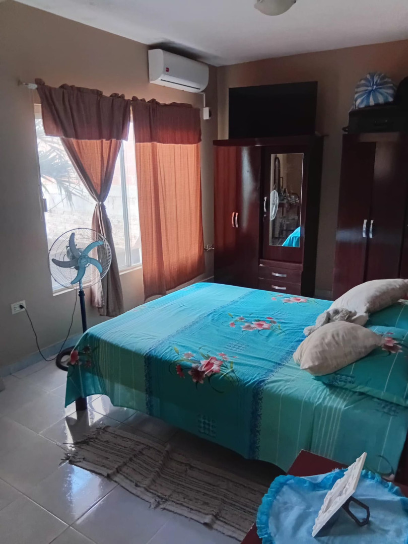 Casa en VentaBarrio el Arenal C/7 #12 6 dormitorios 5 baños 3 parqueos Foto 11