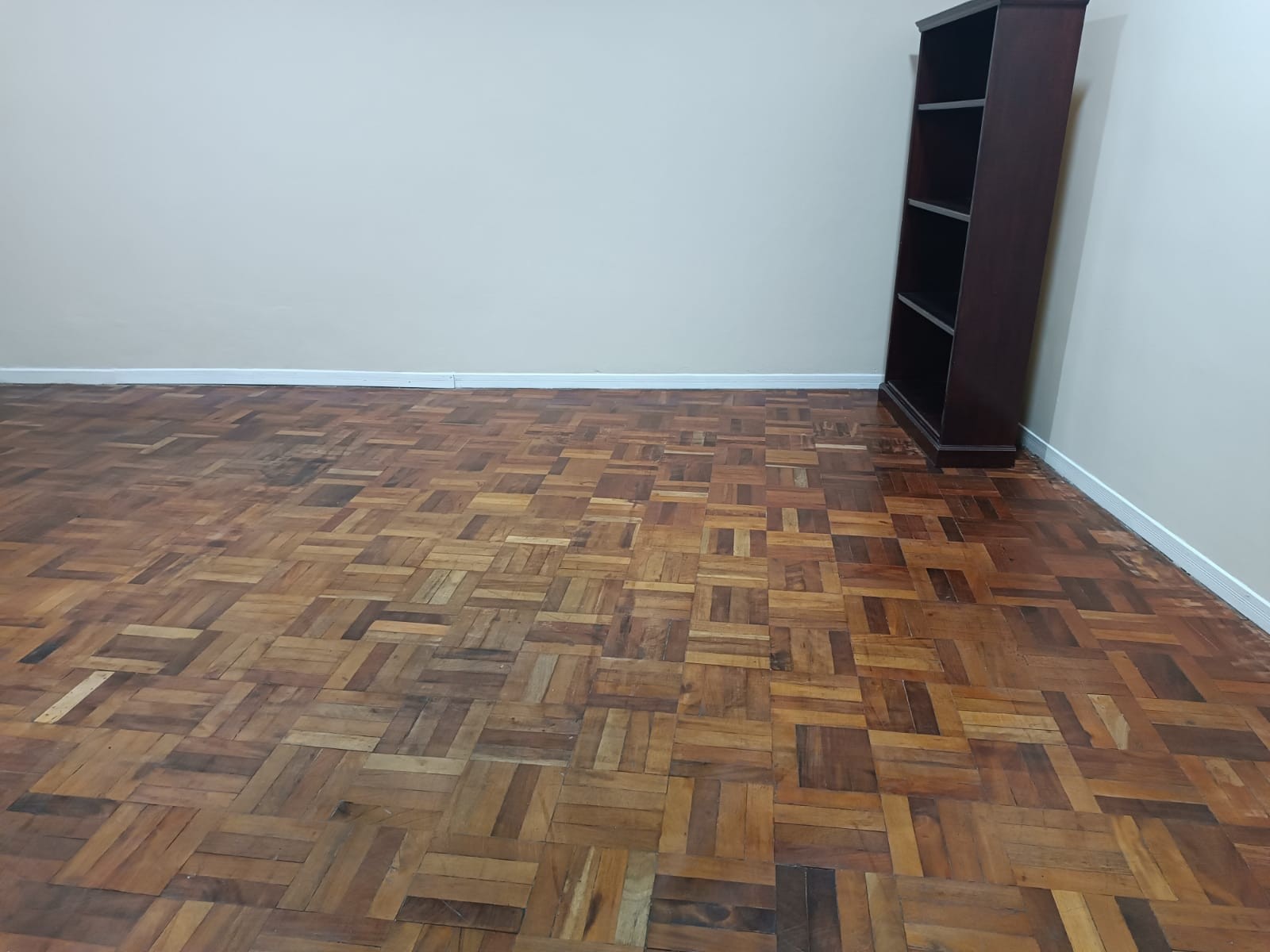 Oficina en AlquilerALQUILO HERMOSA OFICINA PLAZA AVAROA Foto 2