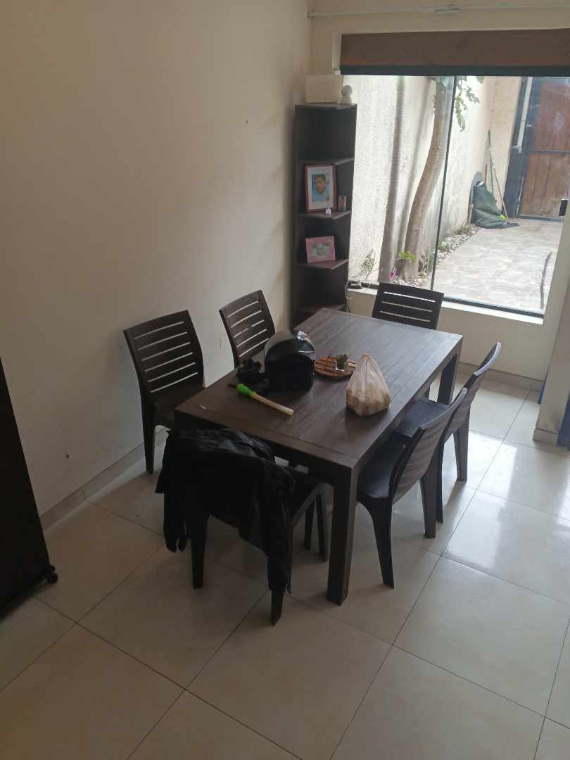 Casa en Entre 4to y 5to anillo Oeste en Santa Cruz de la Sierra 4 dormitorios 4 baños 2 parqueos Foto 12