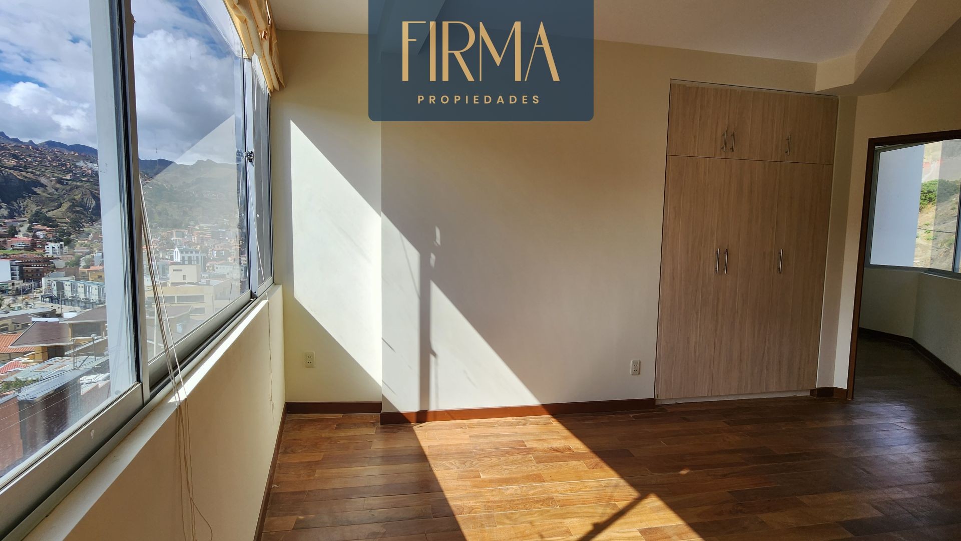 Departamento en Irpavi en La Paz 3 dormitorios 4 baños 1 parqueos Foto 16