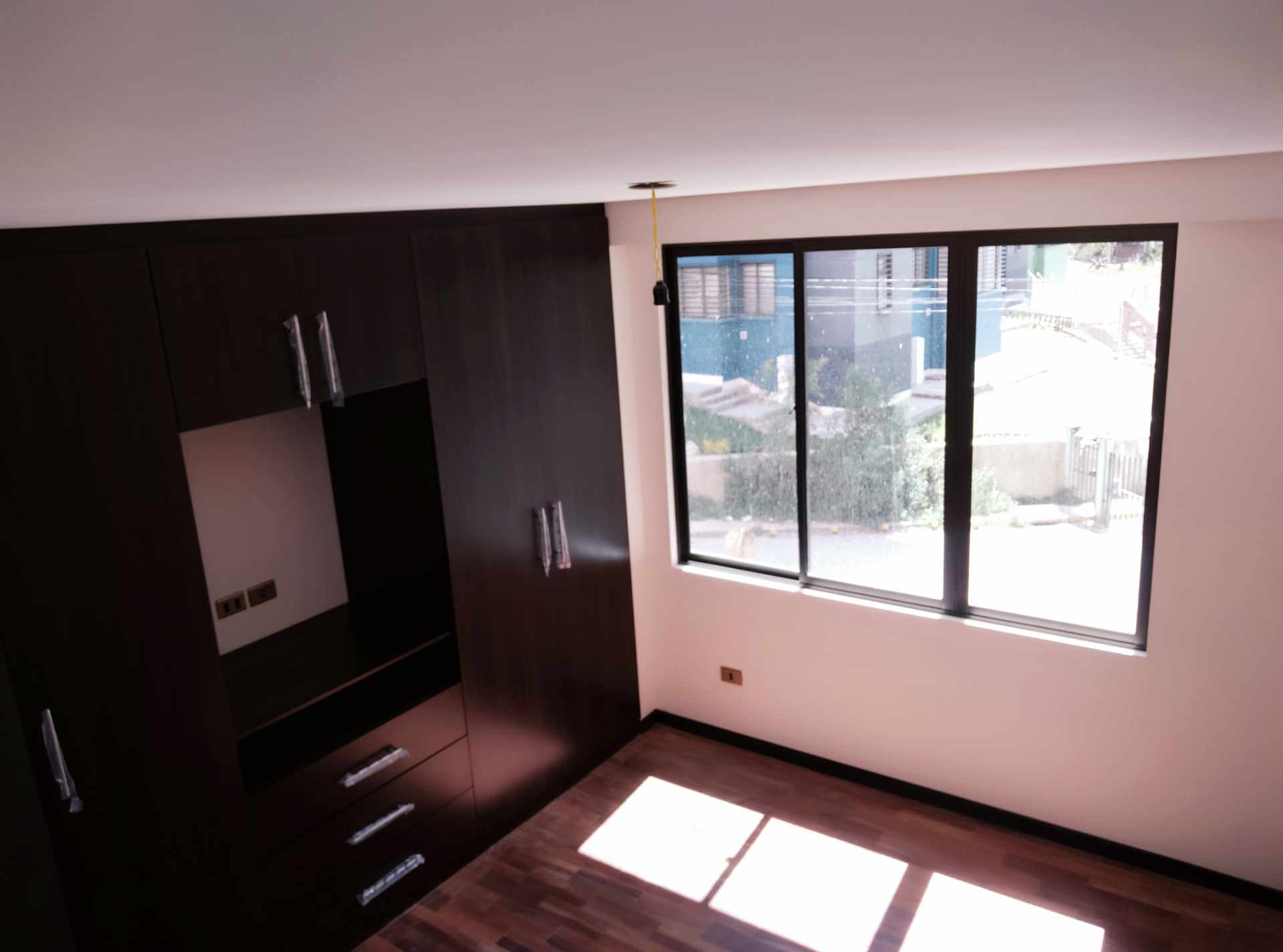 Departamento en Los Pinos en La Paz 3 dormitorios 5 baños 1 parqueos Foto 6