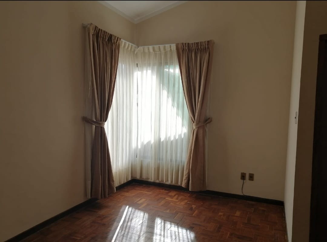 Casa en Achumani en La Paz 3 dormitorios 3 baños 3 parqueos Foto 9