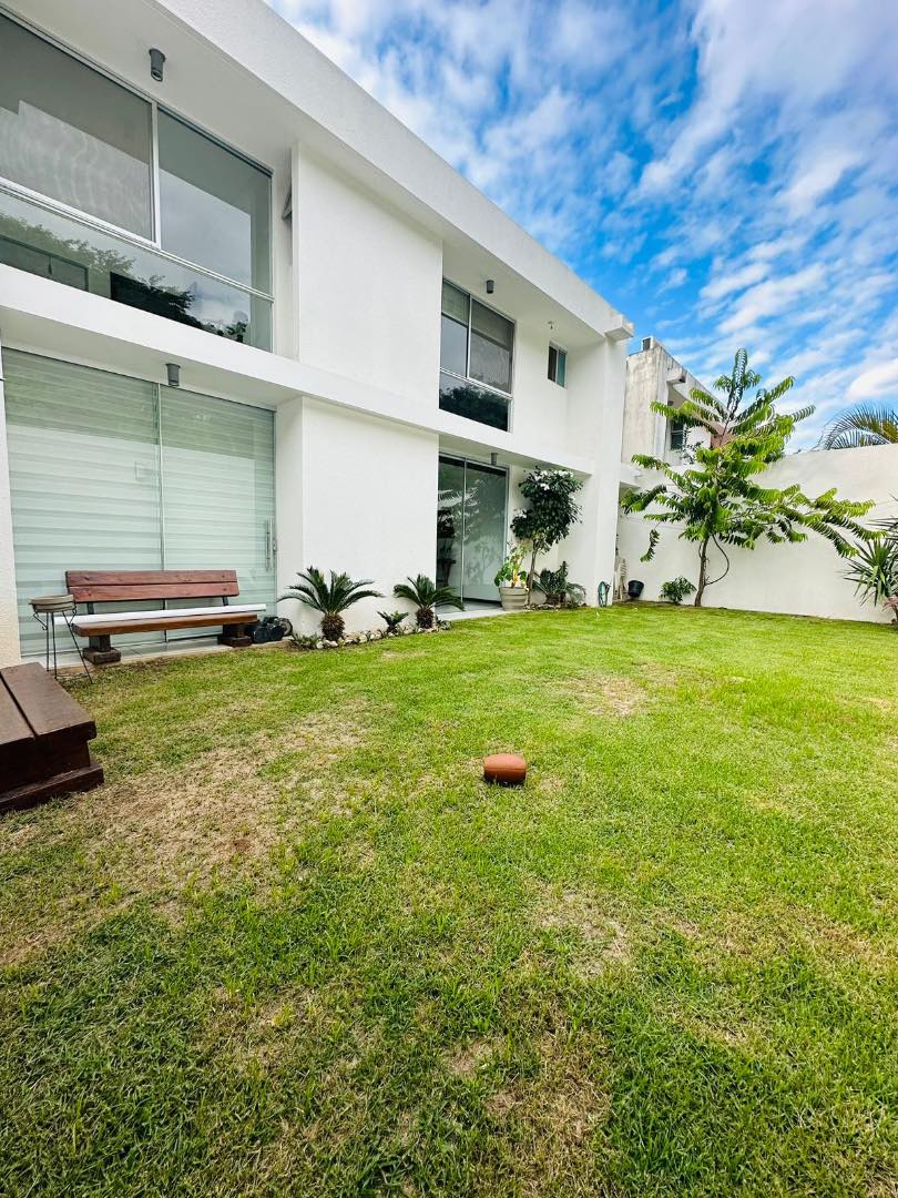 Casa en VentaCond. Villa de las Mercedes, 5 to anillo Av. Radial 27 Foto 2