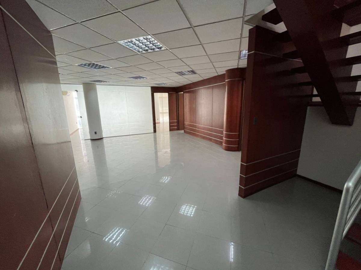 En Alquiler a $us 3,000 Foto 8