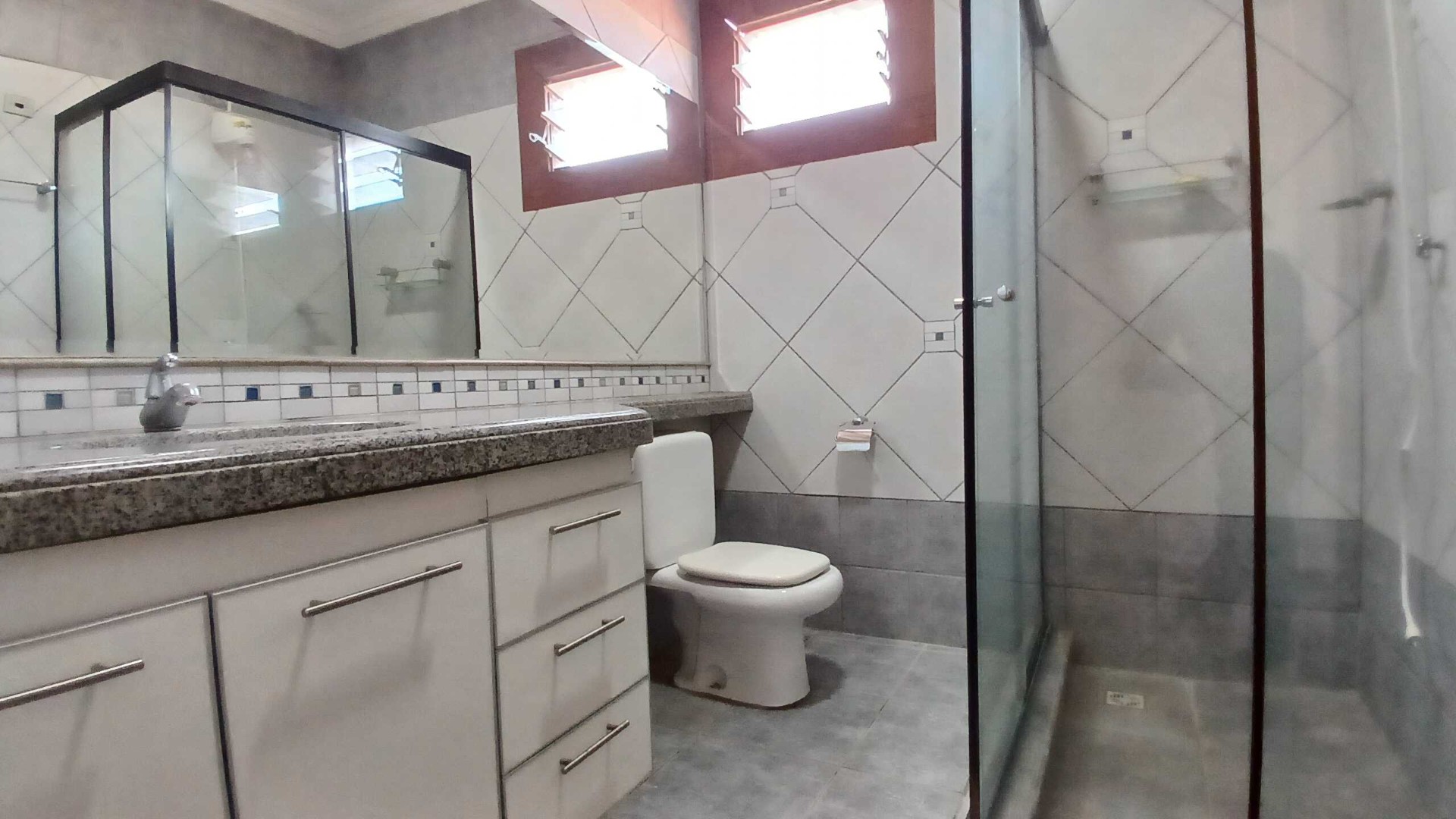 Casa 📍 Ubicación: 5º Anillo – Entre Alemana y 2 de Agosto Foto 14