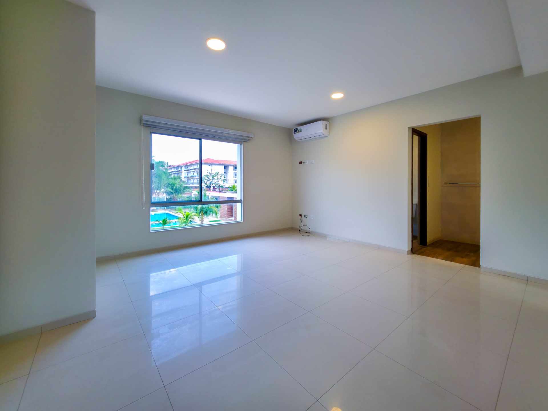 Casa en VentaAv Pirai 6to anillo Condominio Palma mallorca 4 dormitorios 4 baños 4 parqueos Foto 20