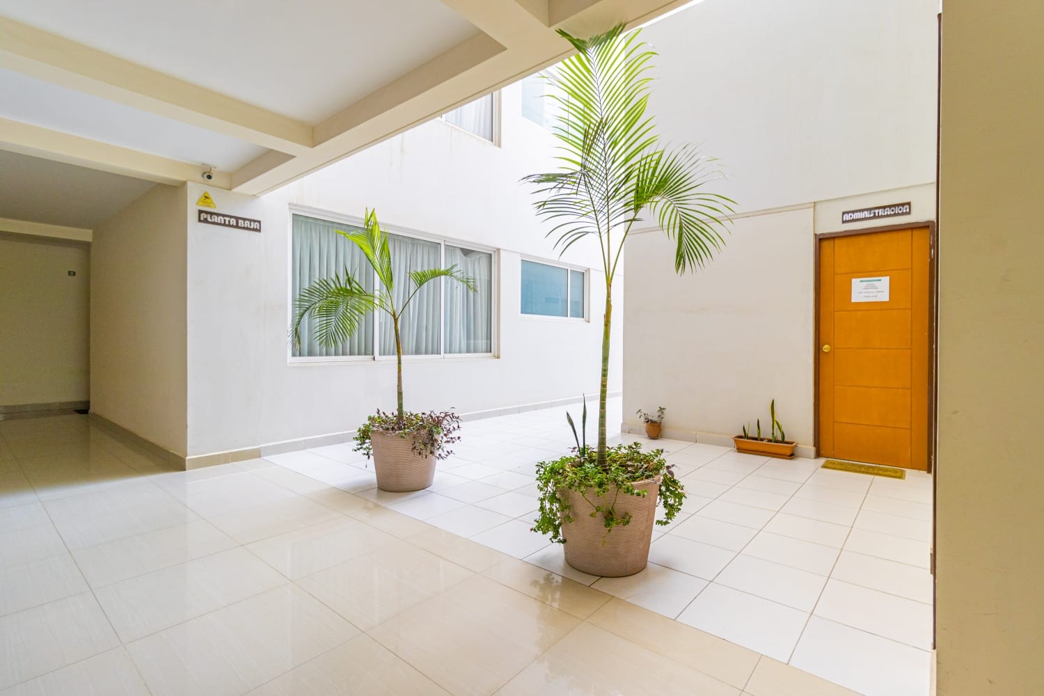 Departamento en Noroeste en Cochabamba 3 dormitorios 2 baños 1 parqueos Foto 1