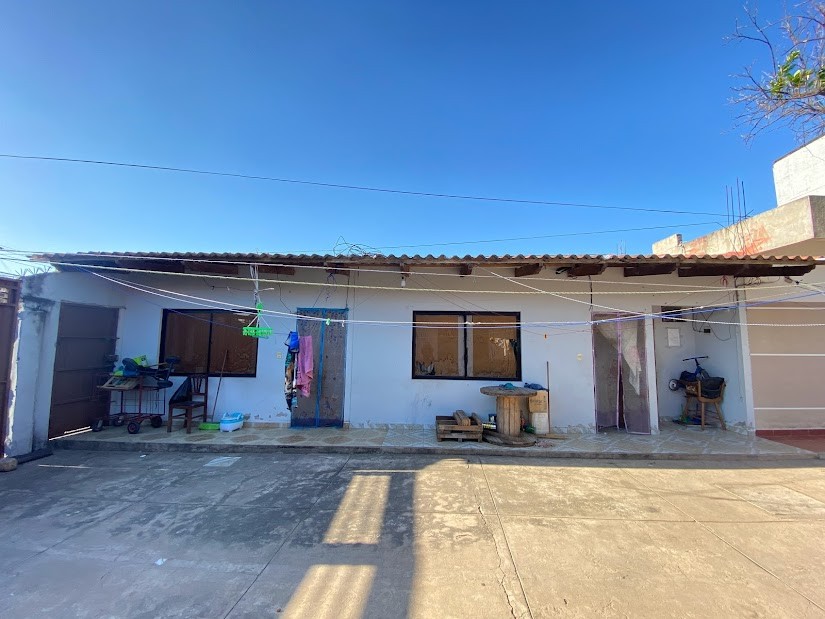 Casa en VentaCASA EN VENTA ZONA LA CUCHILLA 4TO ANILLO 11 dormitorios 3 baños 3 parqueos Foto 2