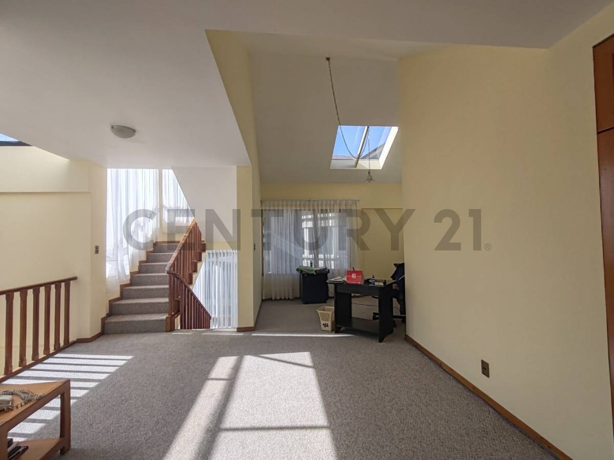 Casa en VentaACHUMANI CONDOMINIO LAS VILLAS 4 dormitorios 5 baños 1 parqueos Foto 32