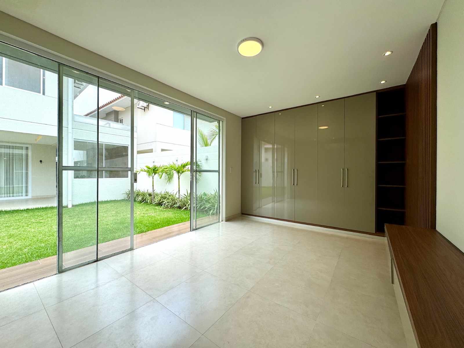 Casa en Carretera Norte en Santa Cruz de la Sierra 3 dormitorios 5 baños 4 parqueos Foto 12