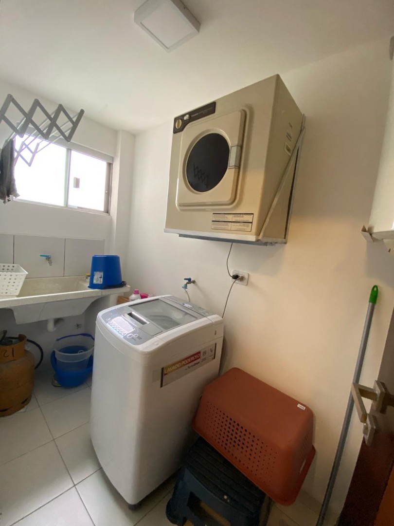 Departamento en AlquilerEdificio las palmas residence 3 dormitorios 3 baños 1 parqueos Foto 9