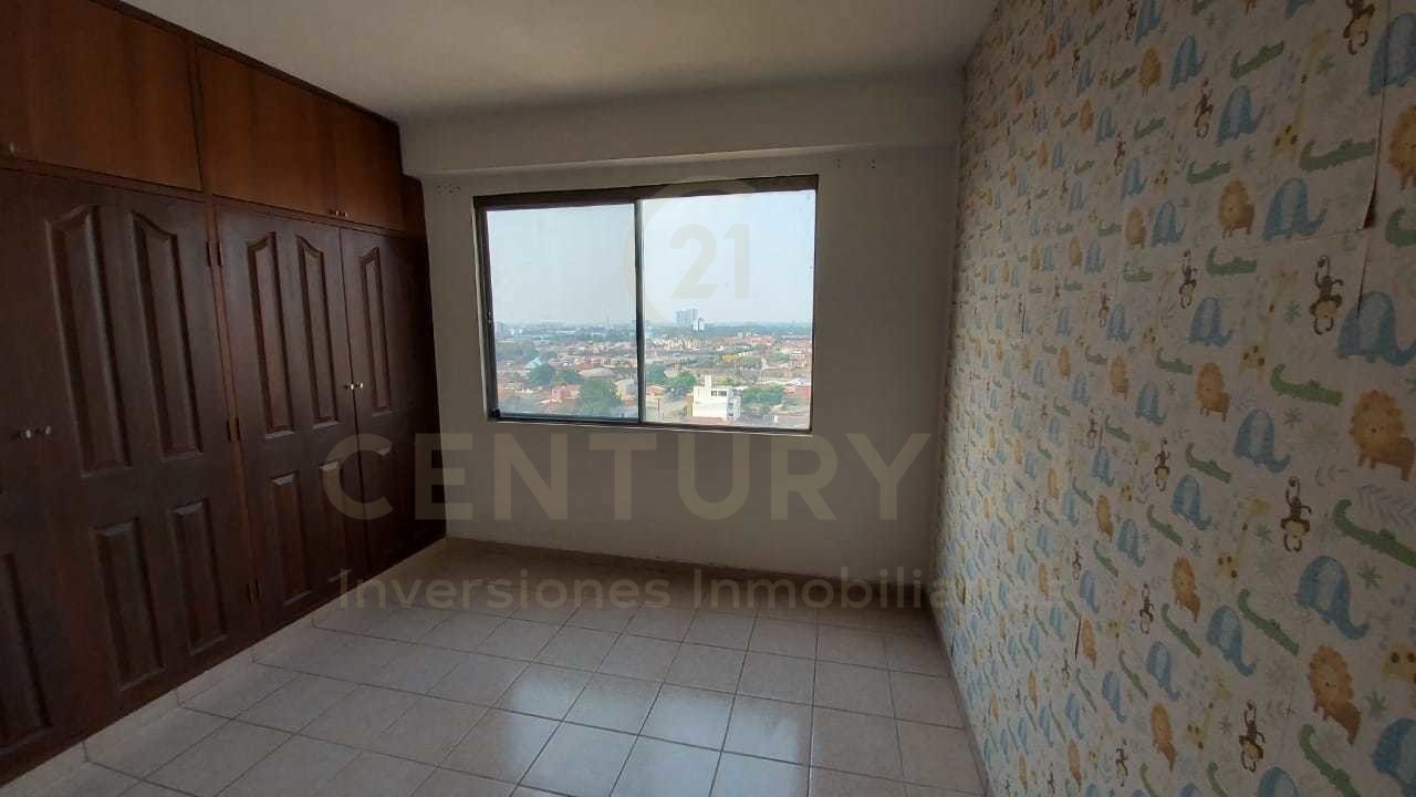 Departamento en Entre 4to y 5to anillo Norte en Santa Cruz de la Sierra 3 dormitorios 4 baños 1 parqueos Foto 17
