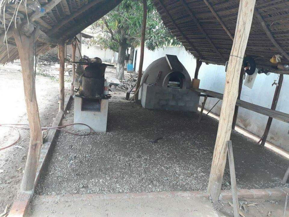 Casa en VentaEN WARNES LOCALIDAD LAS BARRERAS CASA QUINTA EN VENTA  2 dormitorios 3 baños 4 parqueos Foto 14