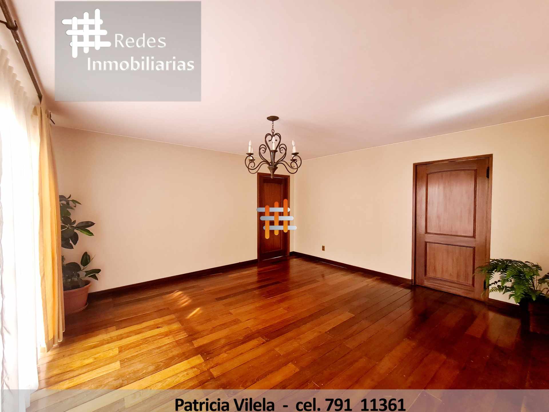 Casa en Achumani en La Paz 5 dormitorios 6 baños 3 parqueos Foto 11