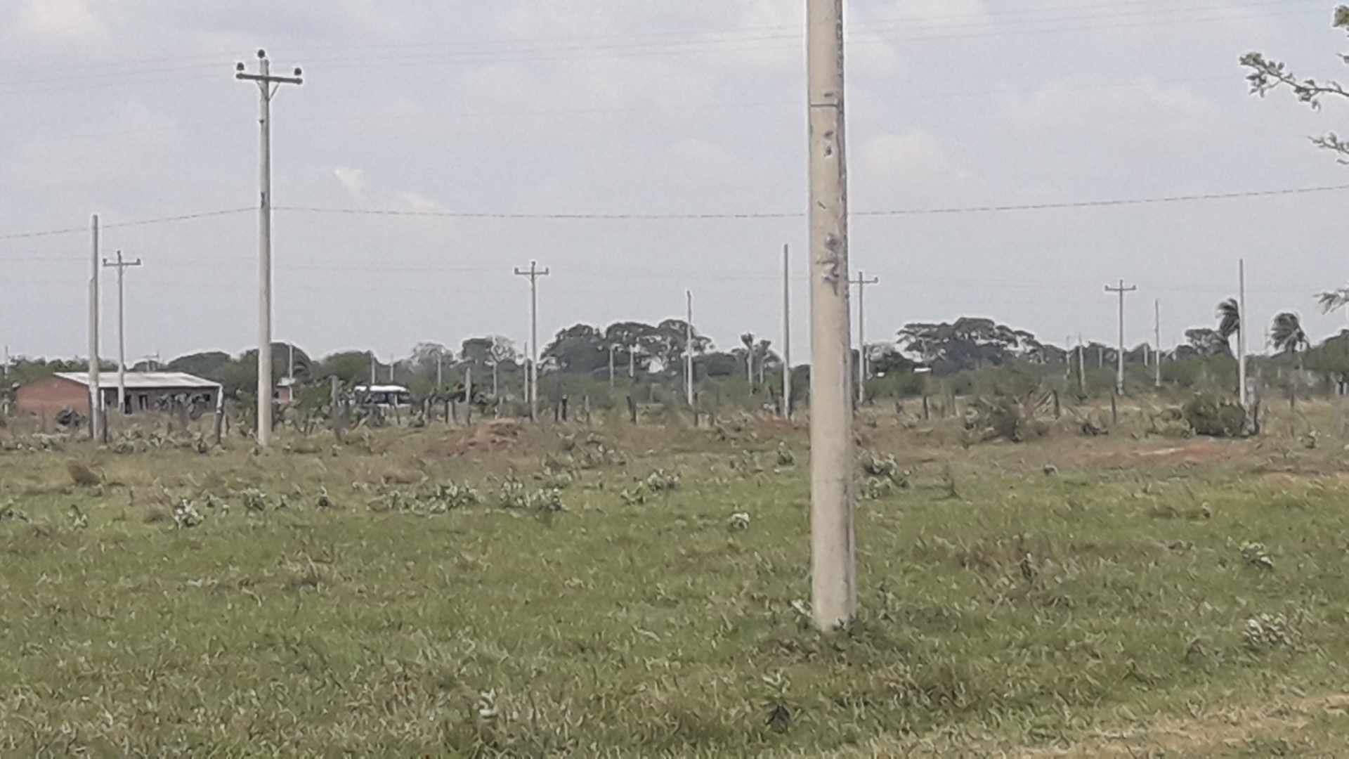 Terreno en VentaSANTA CRUZ = WARNEZ SATELITE NORTE PAHUICHI PENTAGUAZU 3 Foto 5