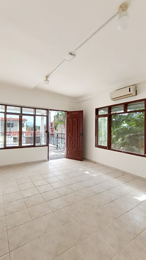 Casa Zona Norte
Av. Juan Pablo II
CASA INDEPENDIENTE  Foto 8