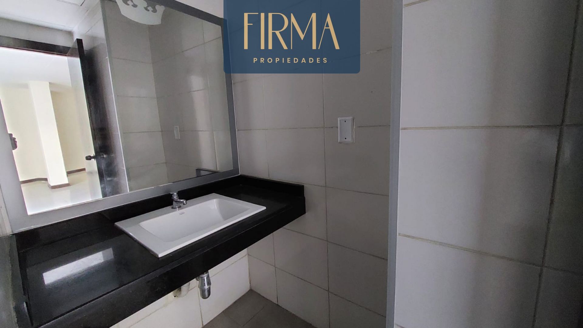 Local comercial ✨ALQUILA ESTE LOCAL COMERCIAL EN MIRAFLORES✨ Foto 7