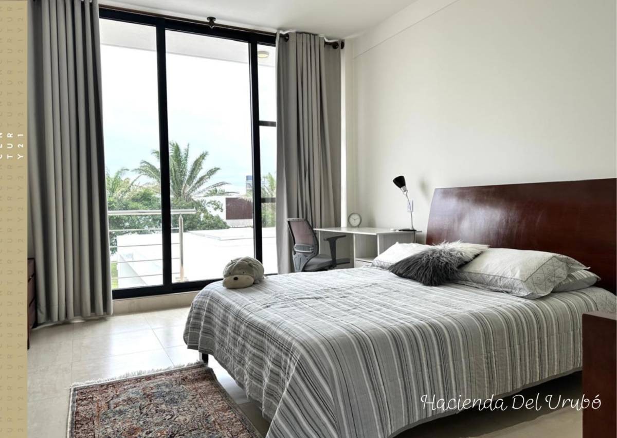 Casa en Urubó en Santa Cruz de la Sierra 3 dormitorios 6 baños 4 parqueos Foto 5