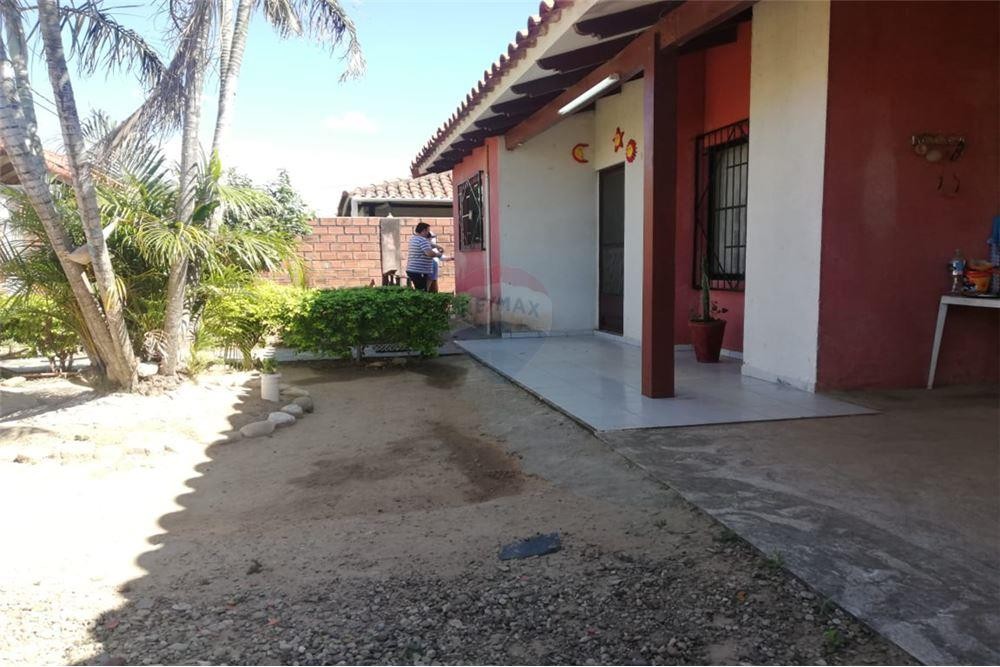 Casa Av. Doble Via la Guardia, km 12  Foto 6