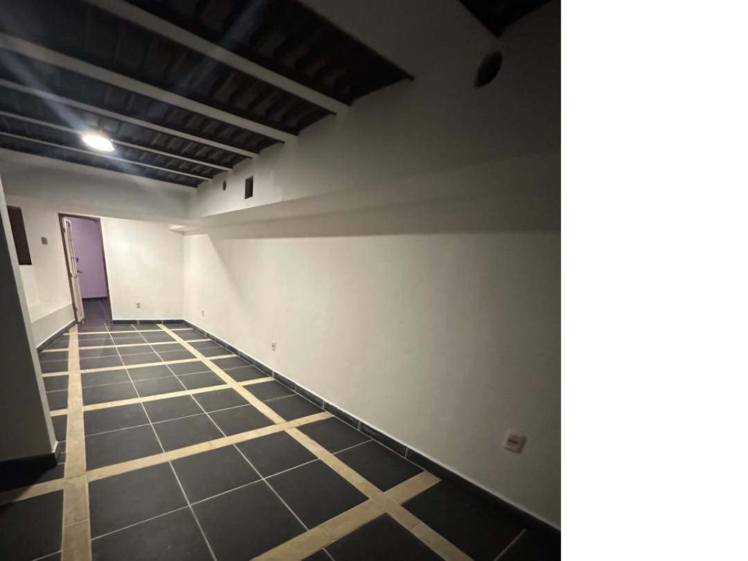 Local comercial en Achumani en La Paz  2 baños  Foto 8