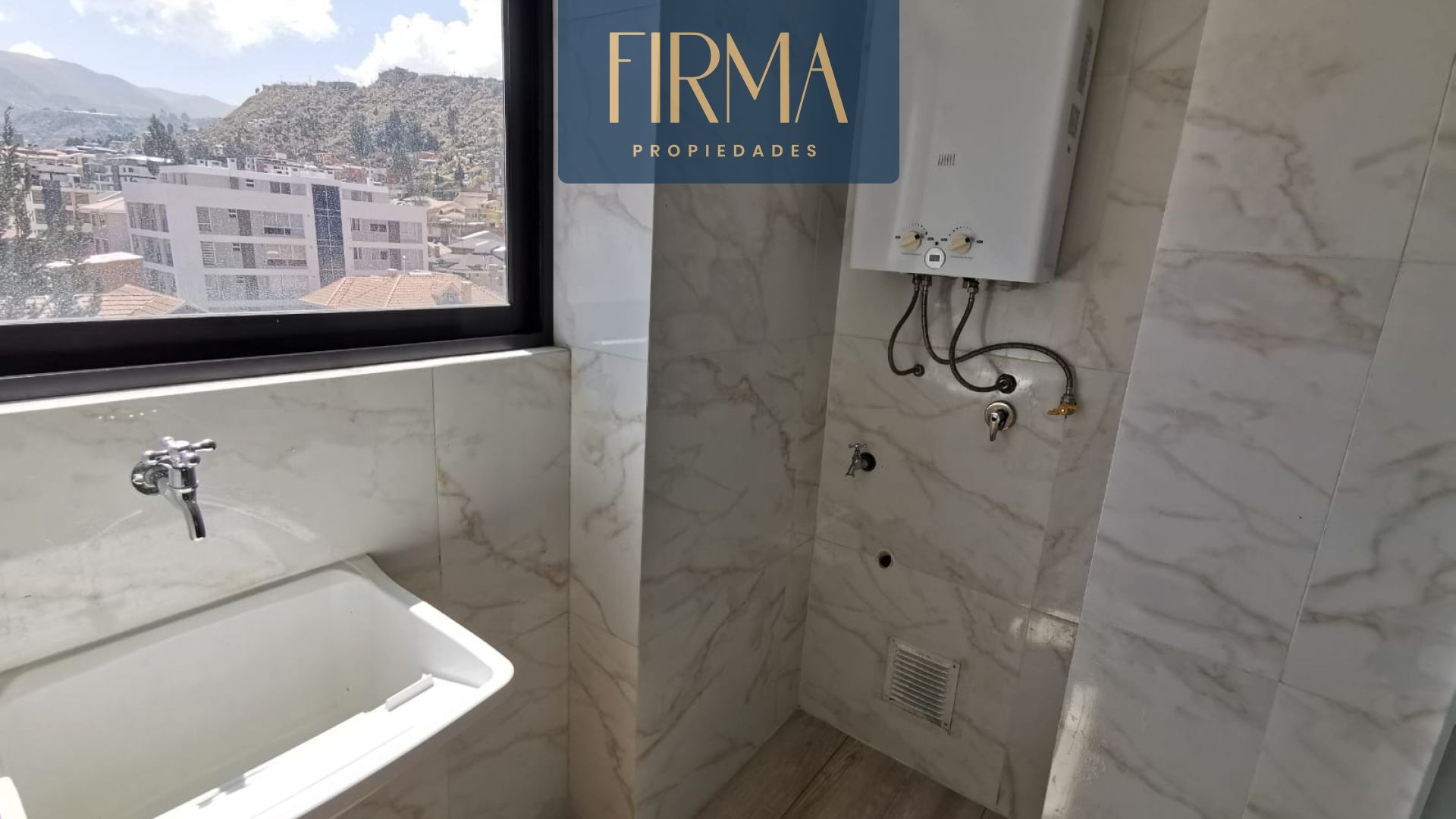 Departamento en Irpavi en La Paz 2 dormitorios 3 baños 1 parqueos Foto 6