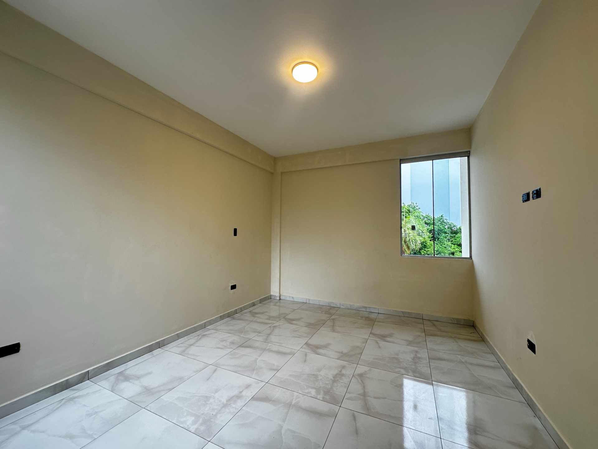 Casa en VentaAV. RADIAL 12, CERCA AL MERCADO EL FUERTE Foto 13