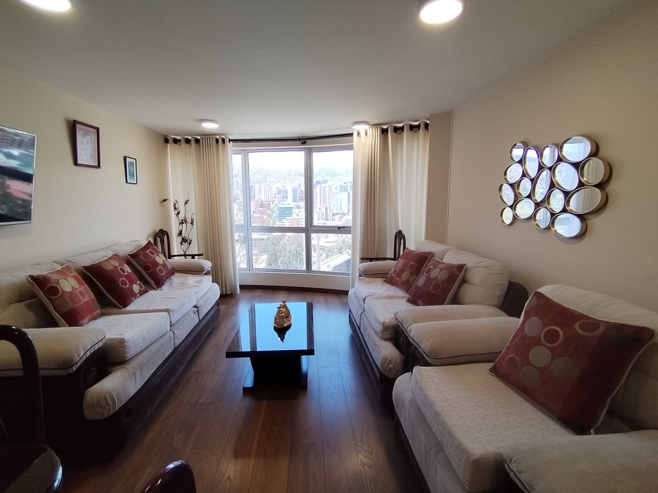 Departamento en Sopocachi en La Paz 3 dormitorios 4 baños 1 parqueos Foto 18