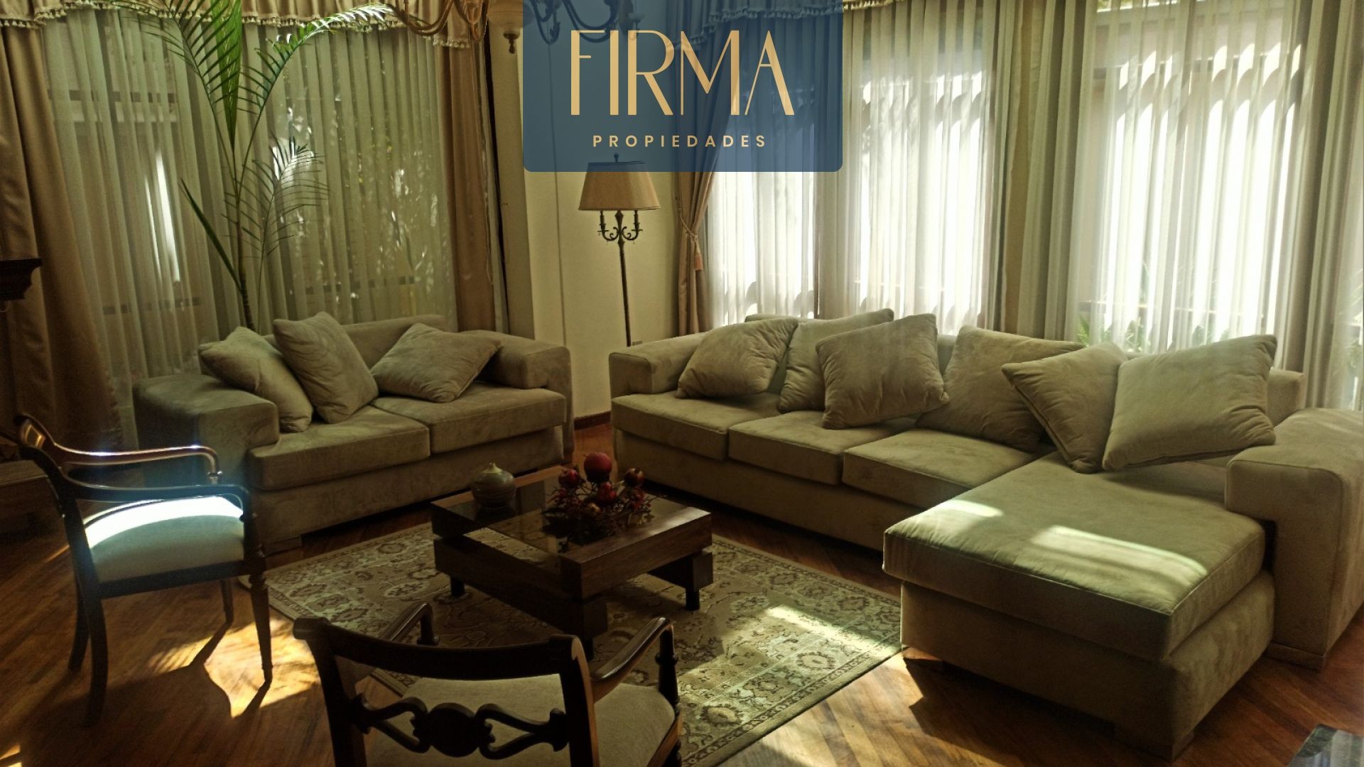 Casa en Calacoto en La Paz 4 dormitorios 5 baños 3 parqueos Foto 5