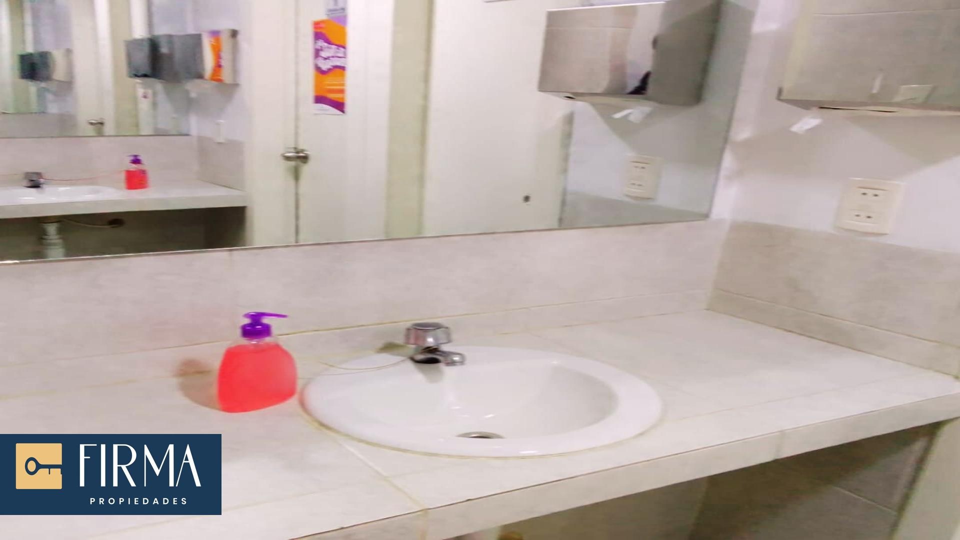 Casa en VentaCASA EN VENTA EN OBRAJES  28 dormitorios 5 baños 2 parqueos Foto 7