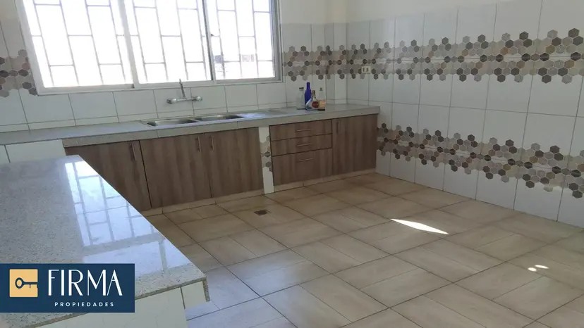 Casa en AlquilerUrbanización Los Rosales Zona de Achumani  Foto 4