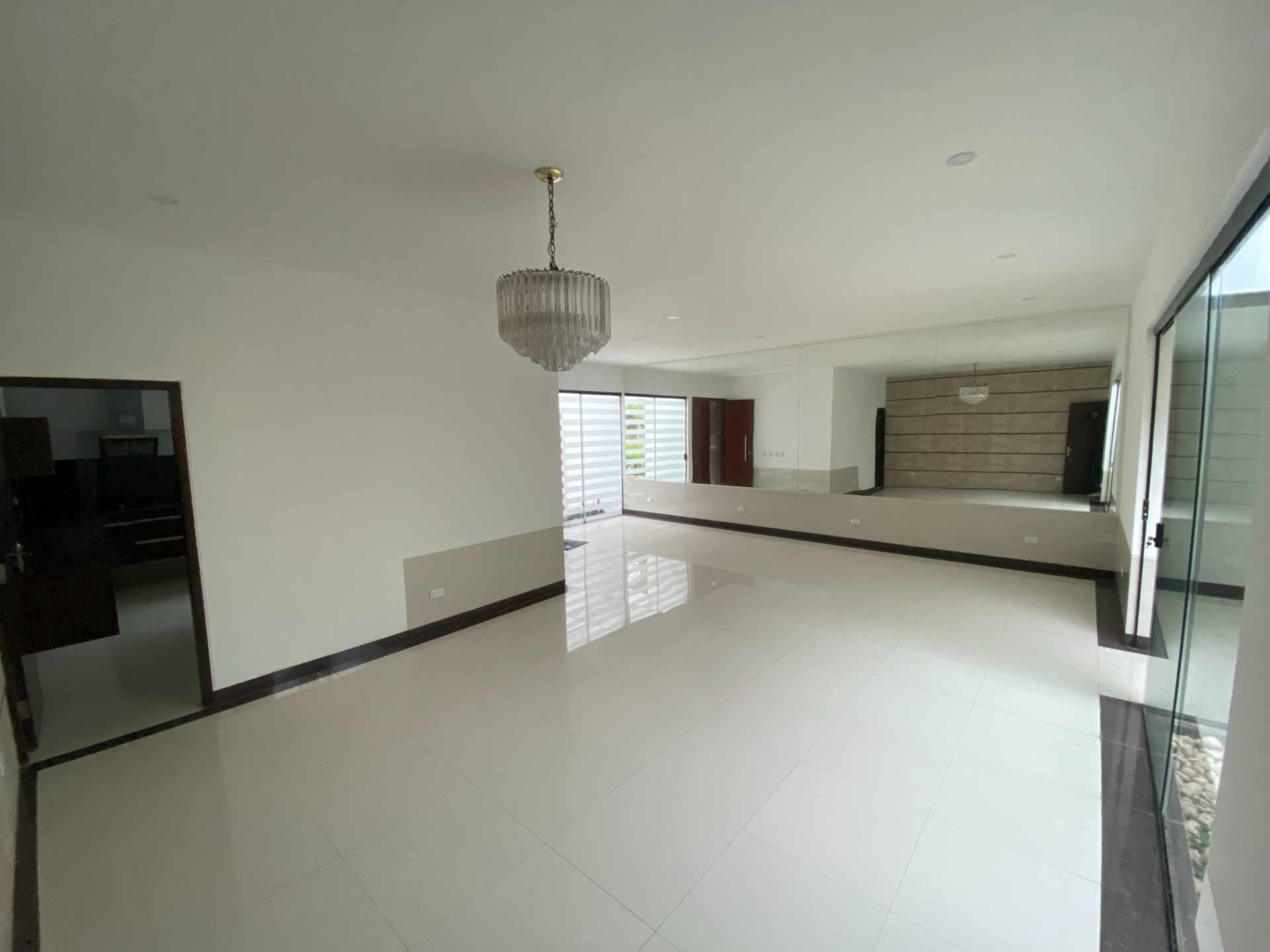 En Venta a $us 165,000 Foto 15