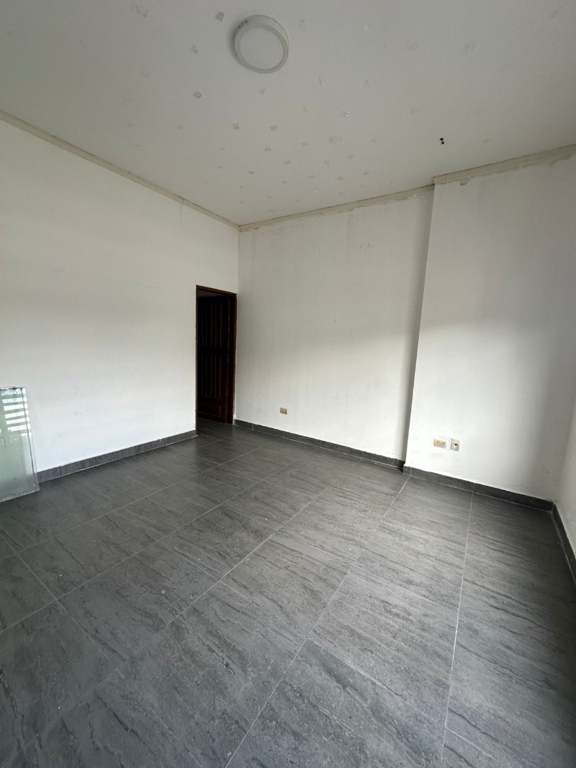 Galpón en AlquilerSALÓN MULTIFUNCIONAL EN ALQUILER
Zona Norte – Av. Banzer, 5to Anillo Foto 10
