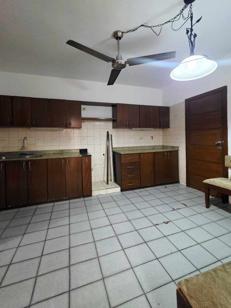 Departamento en Entre 1er y 2do anillo Oeste en Santa Cruz de la Sierra 3 dormitorios 2 baños 1 parqueos Foto 11