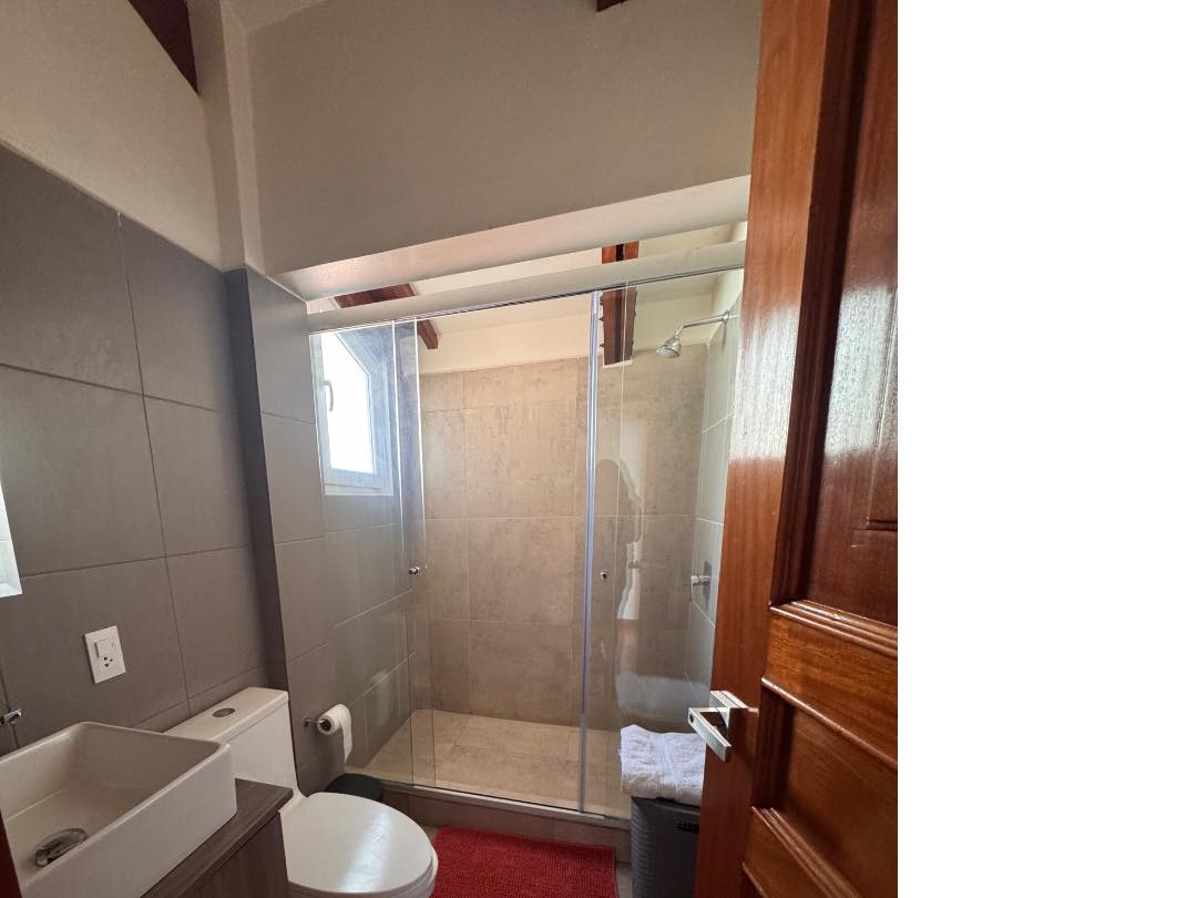 Casa en Irpavi en La Paz 5 dormitorios 5 baños 4 parqueos Foto 24