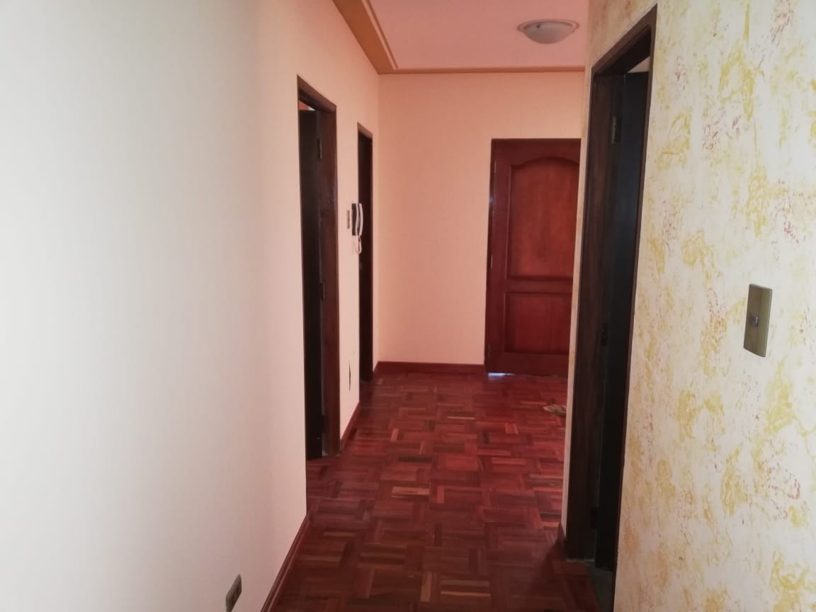 Departamento en AnticréticoDEPARTAMENTO EN ANTICRETICO Av. Quintanilla Zuazo, Calle Eugenio Patiño. Pasaje Pacheco ( DAN 006), 3 dormitorios 2 baños  Foto 16