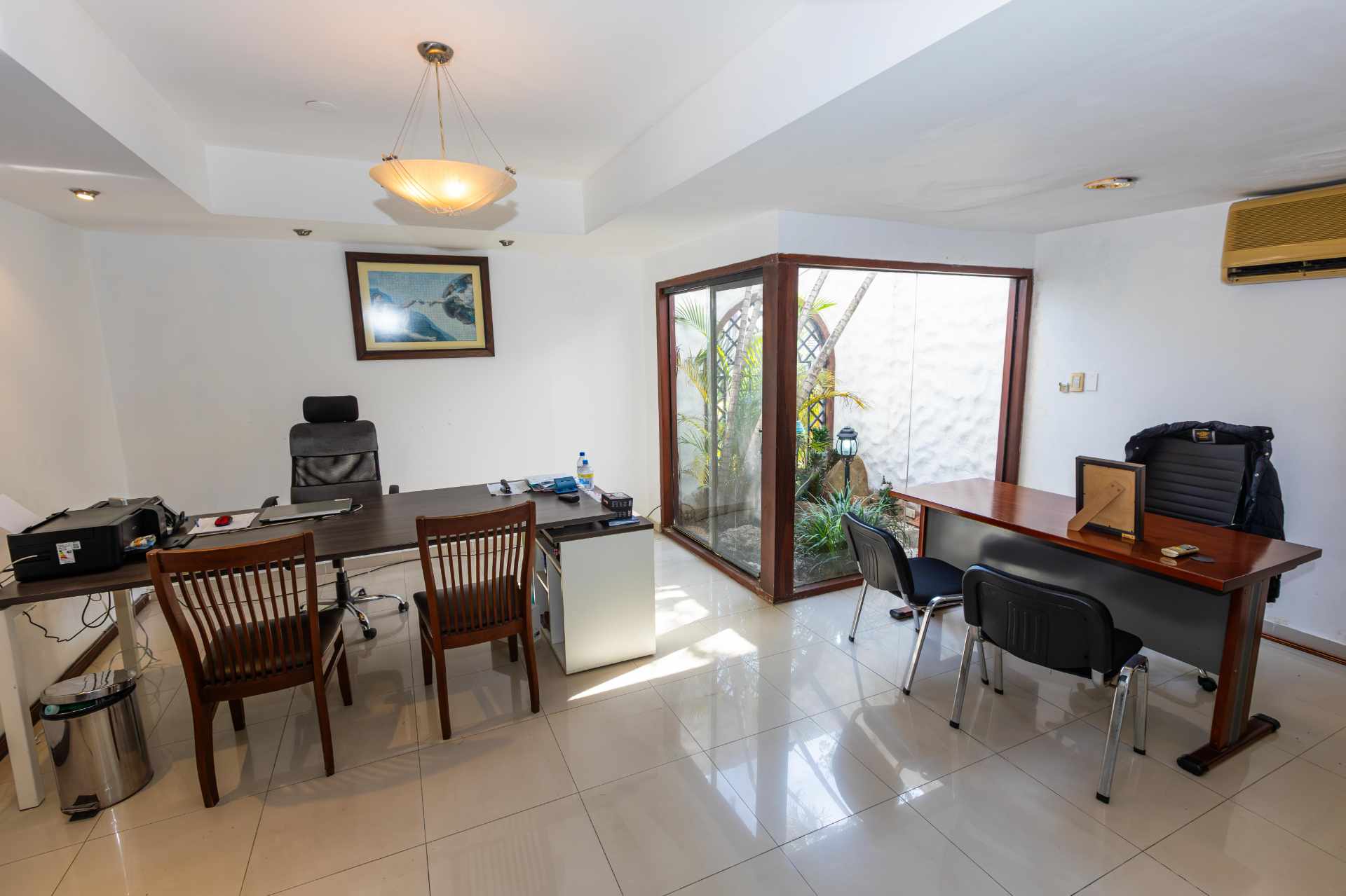 Casa Condominio Barrio Norte, sobre Av. Banzer y 4to anillo  Foto 14