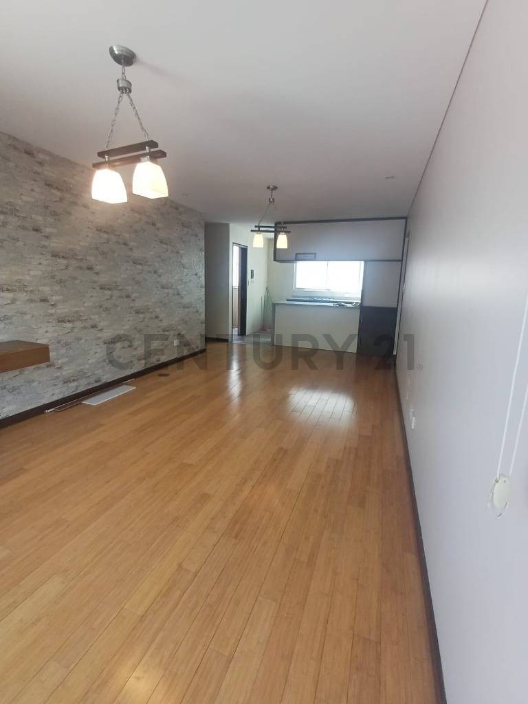 En Alquiler a Bs 4,700 Foto 3