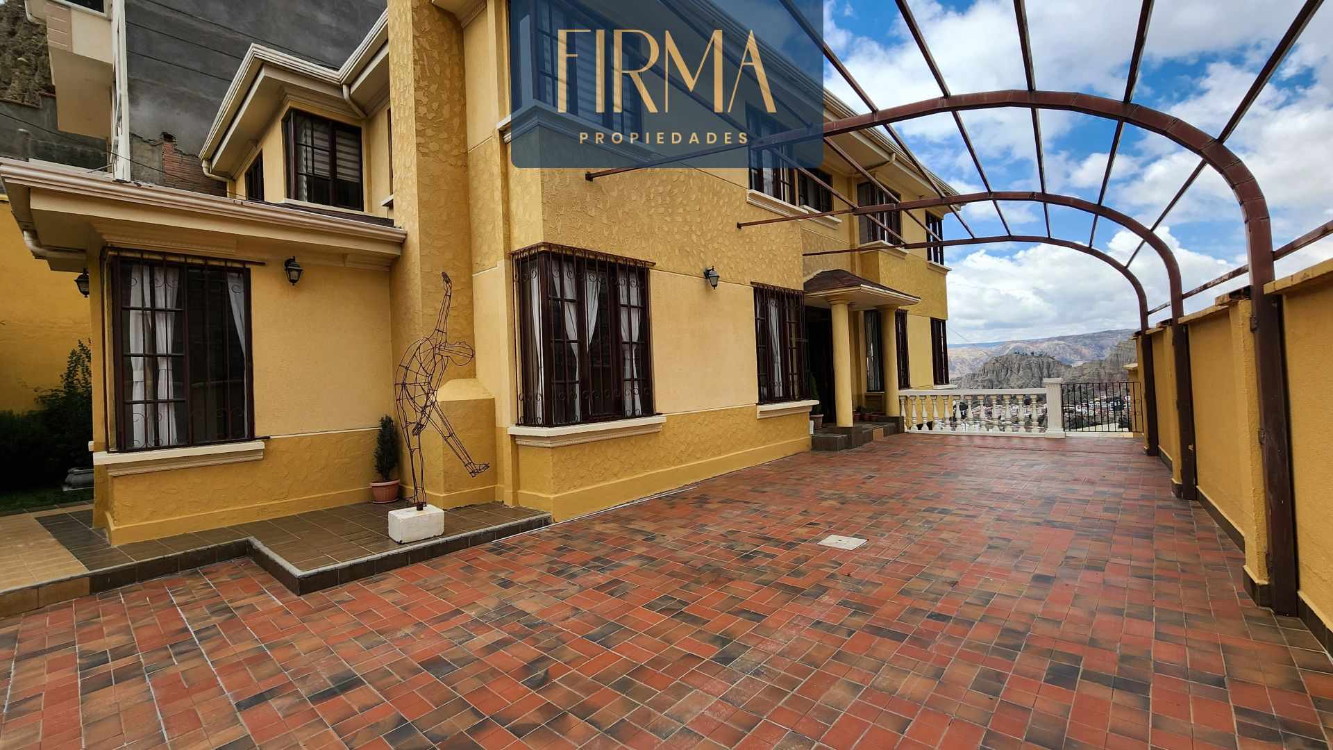 Casa en VentaIRPAVI, ARUNTAYA   5 dormitorios 4 baños 4 parqueos Foto 9