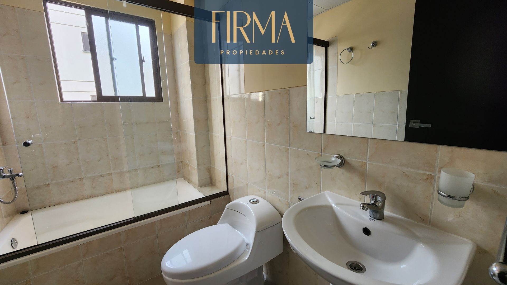 En Venta a $us 99,000 Foto 16