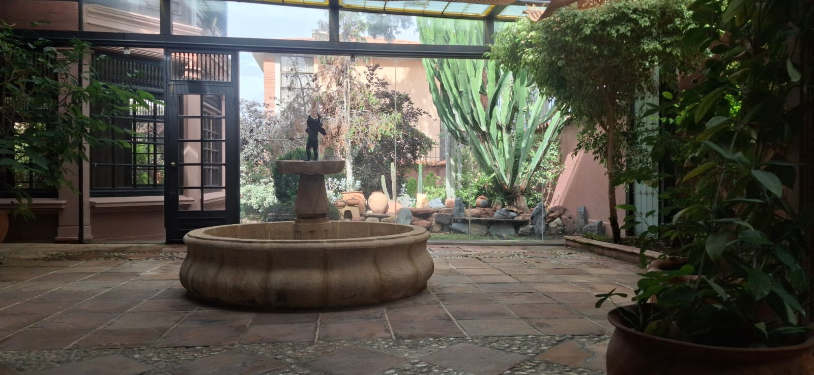Casa en Los Pinos en La Paz 4 dormitorios 6 baños 4 parqueos Foto 16