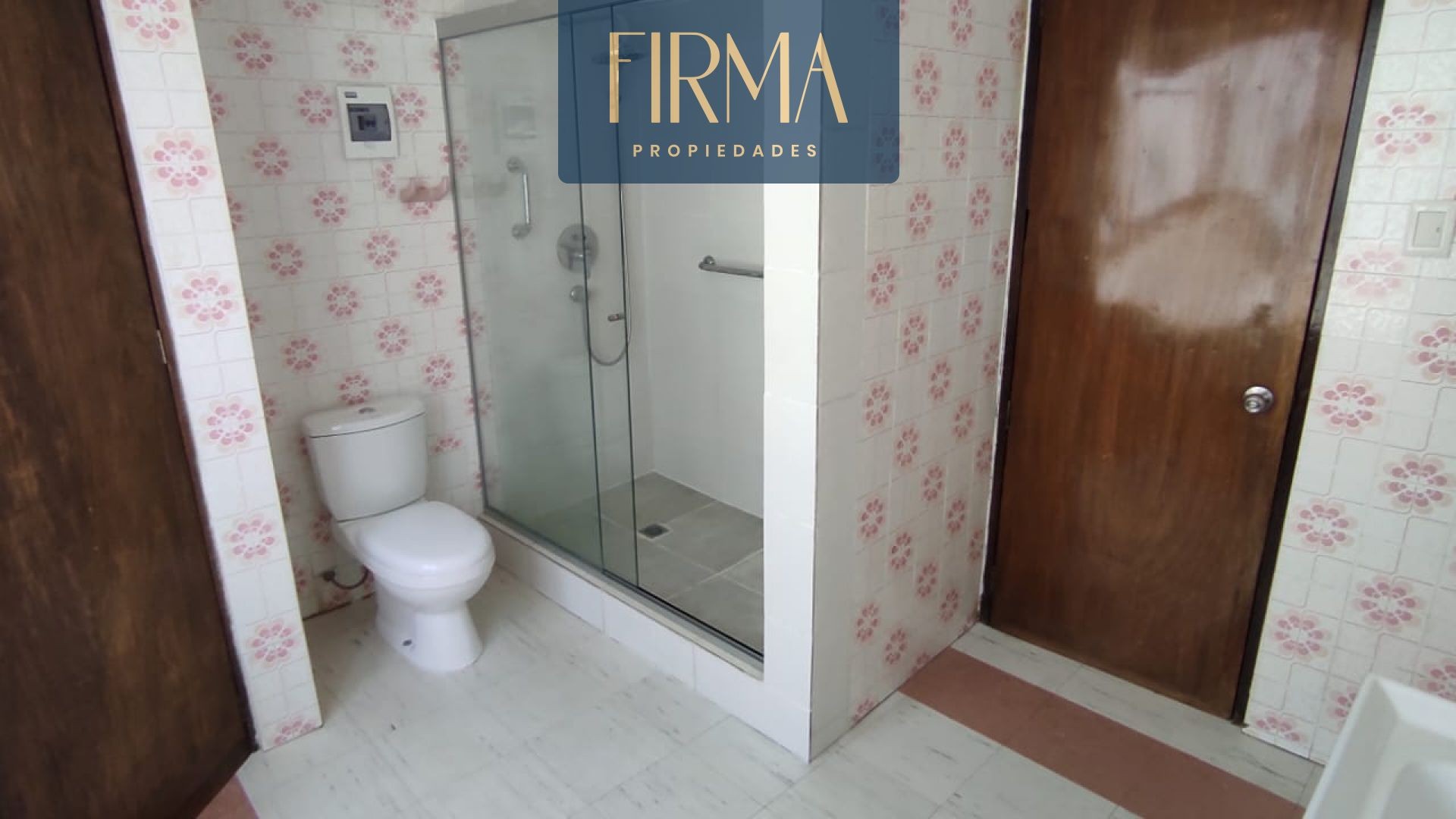 Casa en Achumani en La Paz 4 dormitorios 4 baños 2 parqueos Foto 19