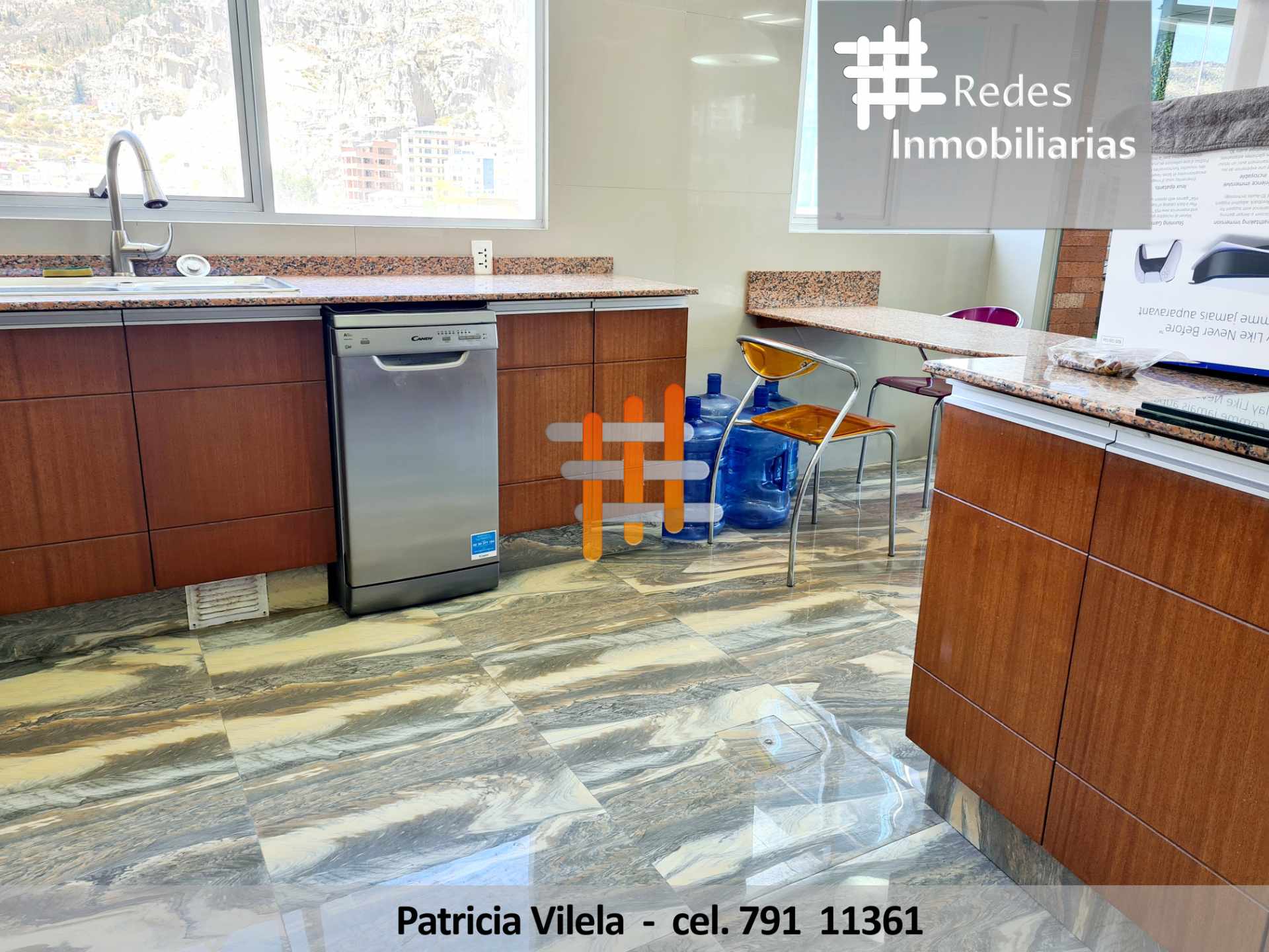 Departamento en VentaPENTHOUSE EN VENTA GRANDE COMO POCOS EN PLENO SAN MIGUEL SOBRE AV. MONTENEGRO  Foto 8
