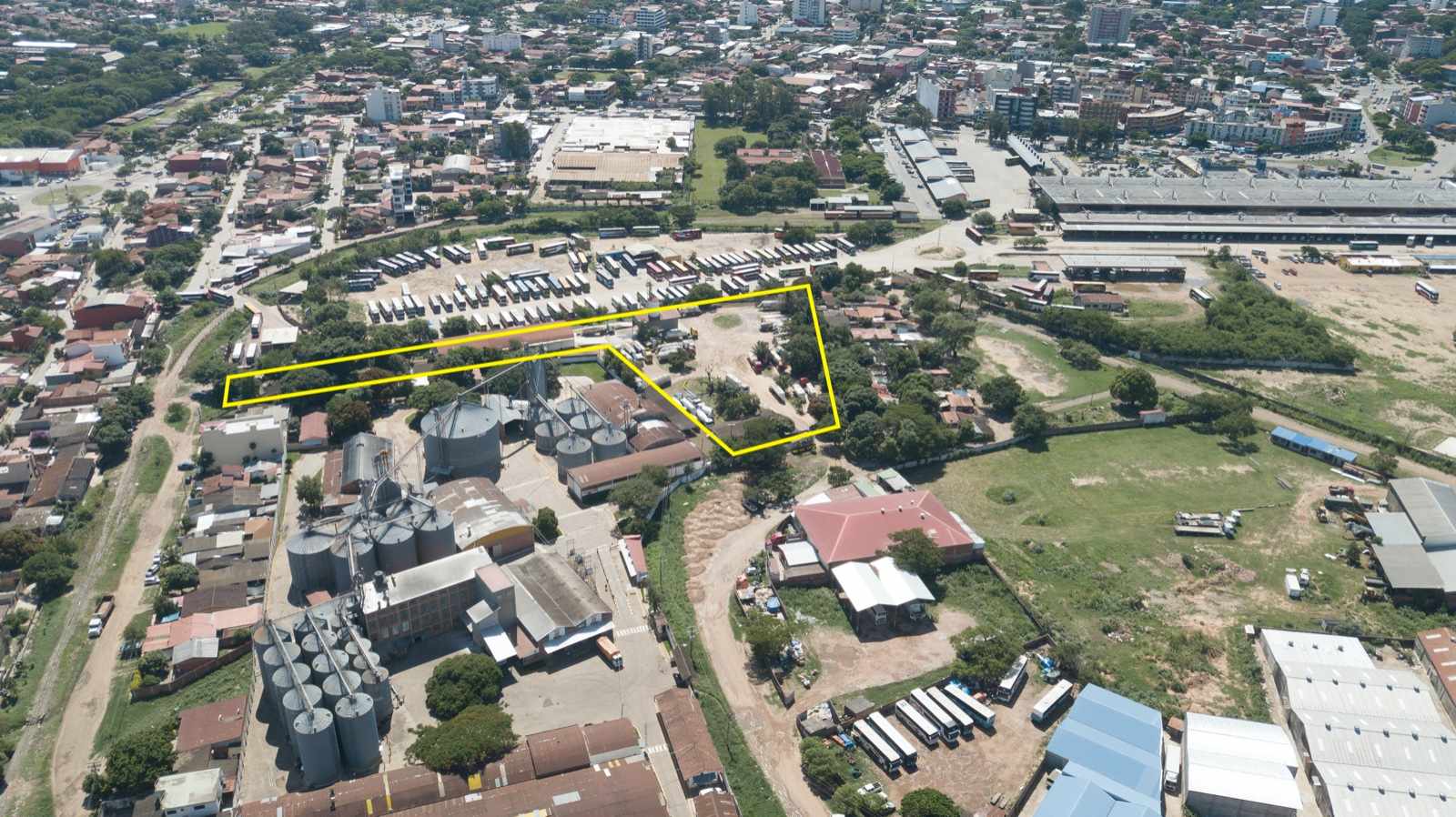 Terreno Avenida Intermodal, 3er Anillo Foto 1