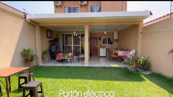 Casa en Entre 8vo y 9no anillo Norte en Santa Cruz de la Sierra 4 dormitorios 3 baños 2 parqueos Foto 3