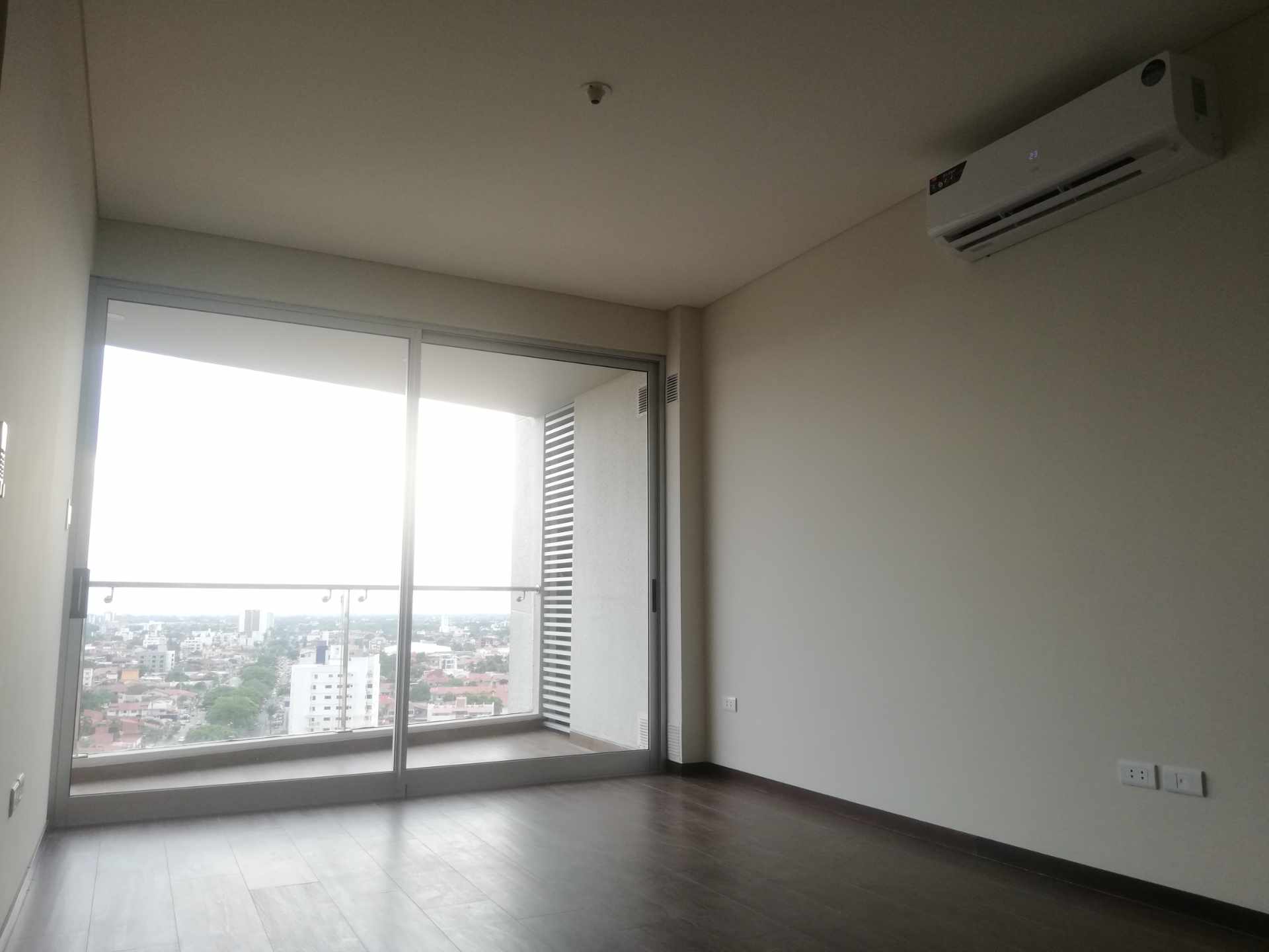 En Alquiler a $us 500 Foto 17