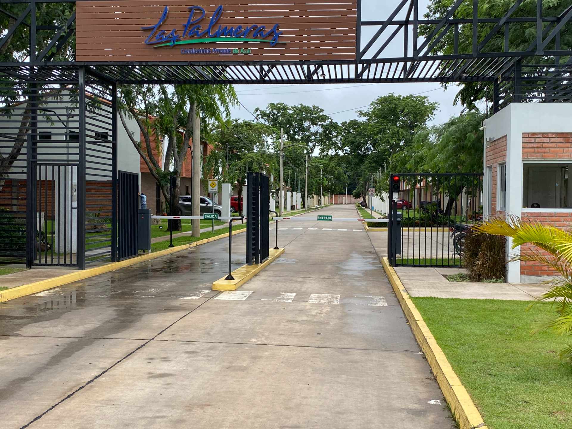 Casa en VentaCondominio Las Palmeras 2. Km 8 Carretera al Norte entrando por Mainter, al lado de ASAI NORTE.   4 dormitorios 4 baños 2 parqueos Foto 19