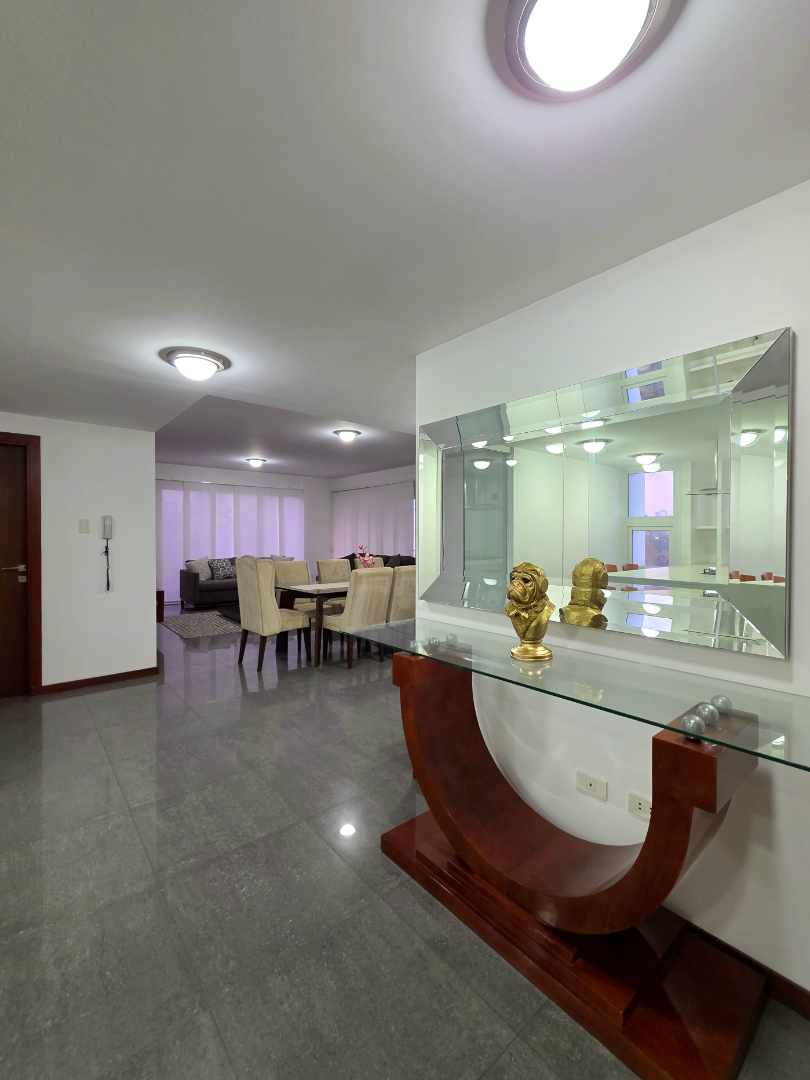 En Alquiler a $us 980 Foto 31