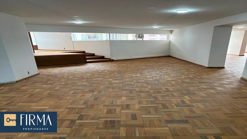 Local comercial en Sopocachi en La Paz  2 baños  Foto 1